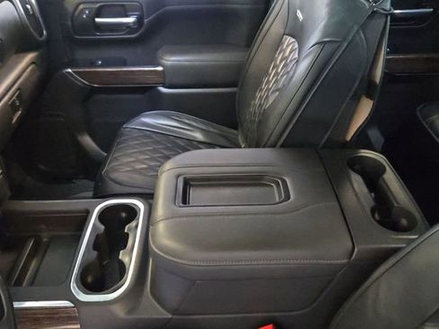 Used 2022 GMC Sierra 1500 Elevation w/ LPO, Elevation Black Package image 20