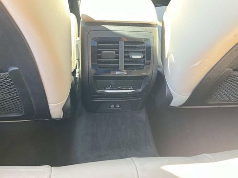 Used 2020 BMW X3 xDrive30e image 17