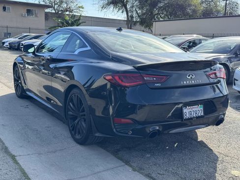 Used 2017 INFINITI Q60 3.0t image 2