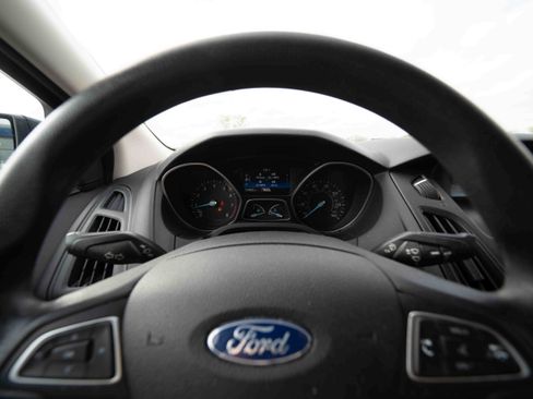 Used 2016 Ford Focus S FWD image 15