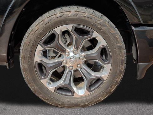 Used 2022 RAM 1500 Limited AWD/4WD image 7