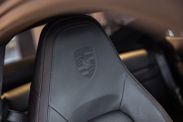 Used 2020 Porsche 911 Carrera 4S AWD/4WD image 41