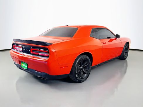 Used 2020 Dodge Challenger SXT image 10