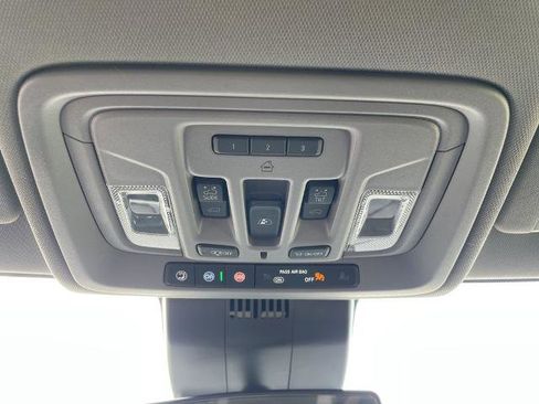Used 2022 Chevrolet Silverado 1500 RST w/ Convenience Package II AWD/4WD image 21