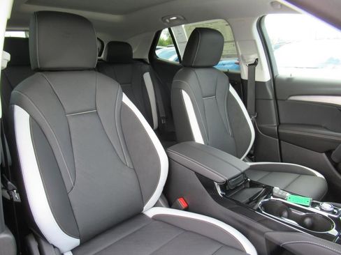 New 2025 Buick Envision Sport Touring image 8