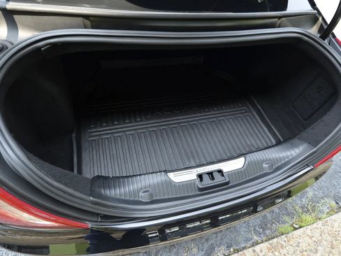 Used 2016 Jaguar XJ R-Sport image 46