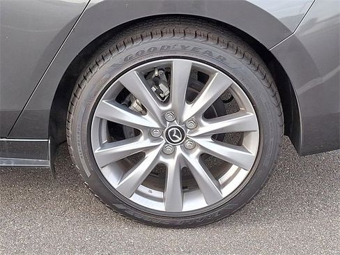 Used 2023 MAZDA MAZDA3 s image 25