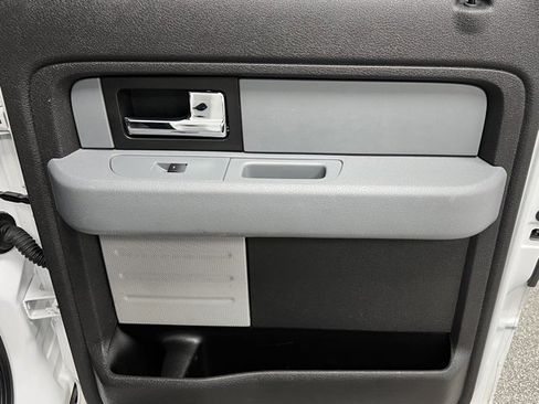 Used 2012 Ford F150 XLT w/ XLT Chrome Pkg image 41