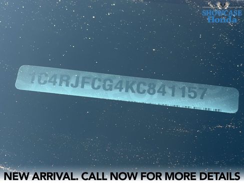 Used 2019 Jeep Grand Cherokee Overland AWD/4WD image 11