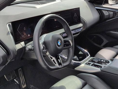 Used 2025 BMW 330i Sedan w/ M Sport Package RWD image 10