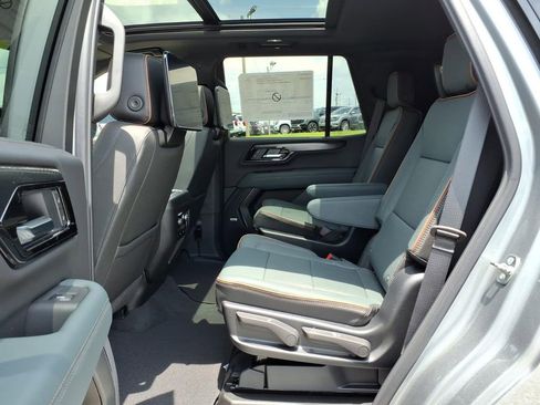 New 2026 GMC Yukon AT4 w/ AT4 Premium Plus Package AWD/4WD image 14