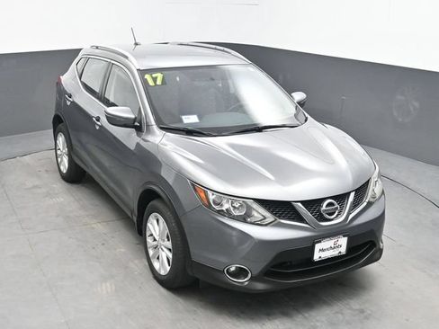 Used 2017 Nissan Rogue Sport SV w/ SV All-Weather Package AWD/4WD image 30