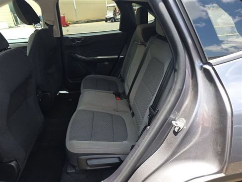 Used 2022 Ford Escape SE w/ SE Sport Appearance Package AWD/4WD image 4