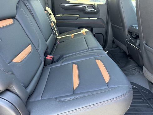 New 2026 GMC Sierra 1500 AT4 w/ AT4 Premium Package AWD/4WD image 9
