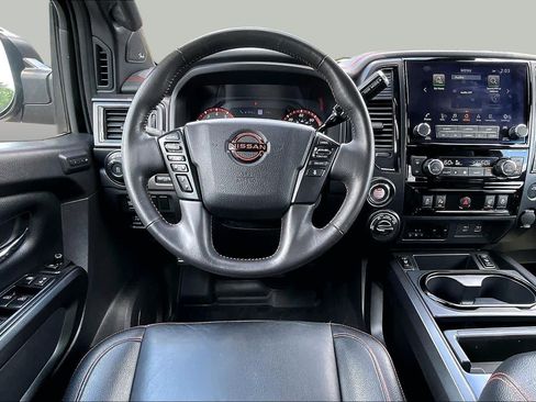 Used 2023 Nissan Titan PRO-4X w/ Pro-4x Convenience Package AWD/4WD image 6