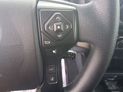 Used 2022 Toyota Tacoma SR image 20