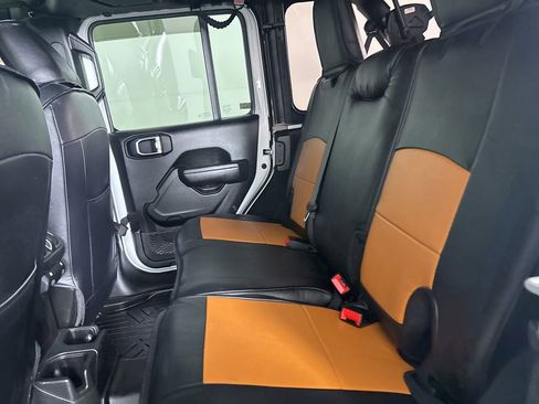 Used 2022 Jeep Wrangler Unlimited Sport image 21