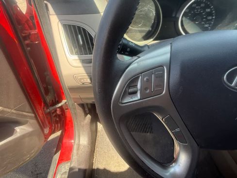 Used 2012 Hyundai Tucson Limited w/ Premium Pkg FWD image 21