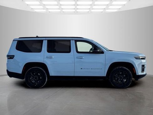 New 2026 Jeep Grand Wagoneer Limited AWD/4WD image 8