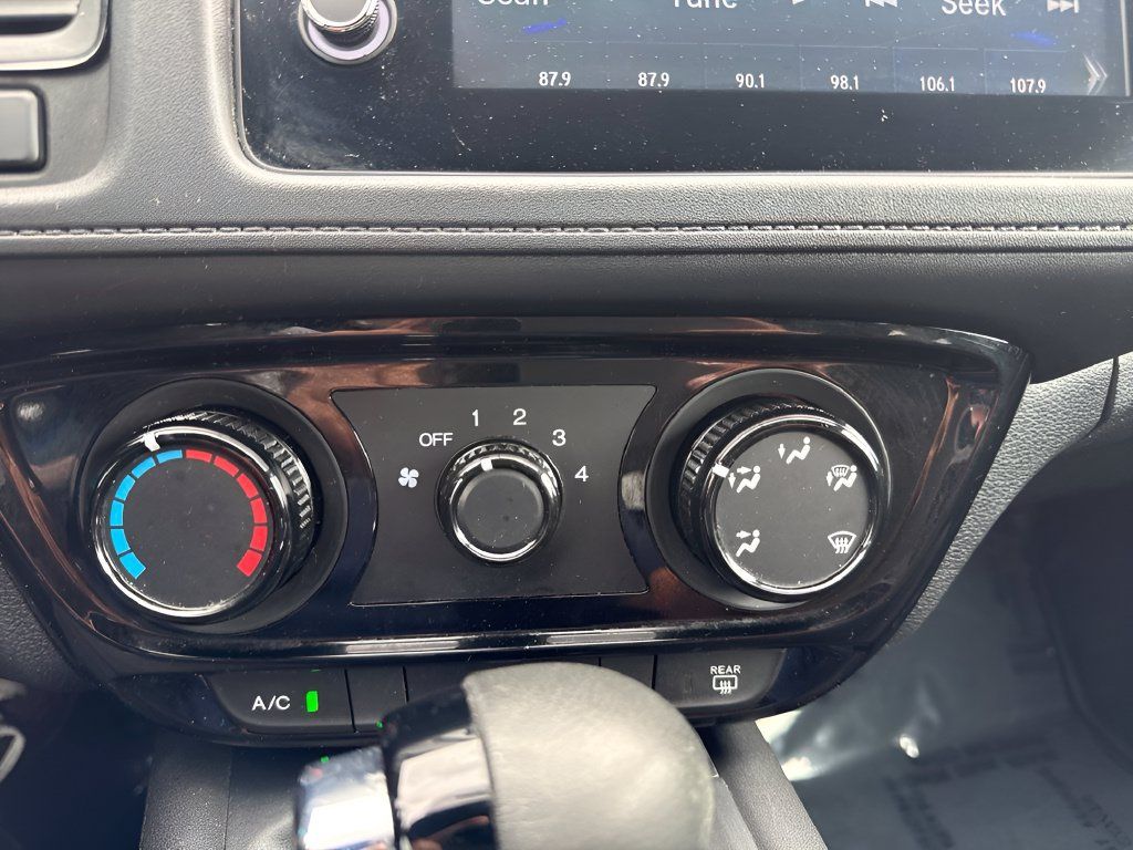 Used 2021 Honda HR-V Sport image 15