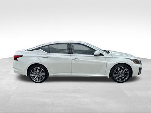 Used 2023 Nissan Altima 2.5 SL image 42