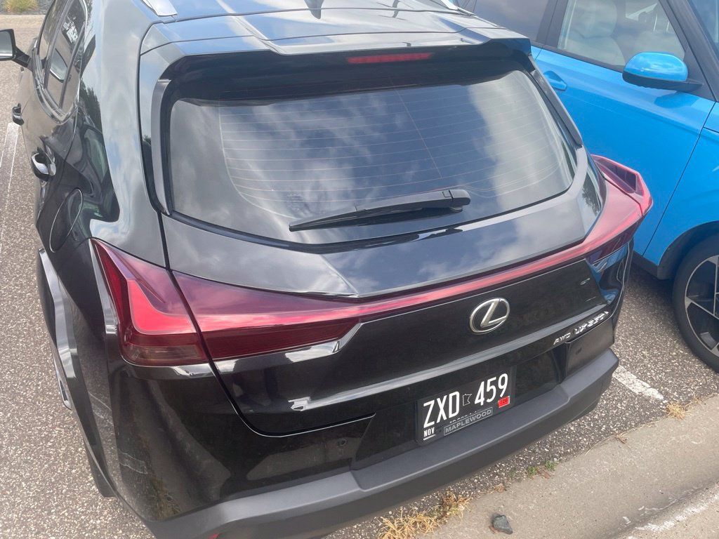 Used 2024 Lexus UX 250h AWD w/ Premium Package image 24