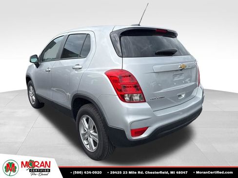 Used 2022 Chevrolet Trax LS w/ Tint and Cruise Package AWD/4WD image 2