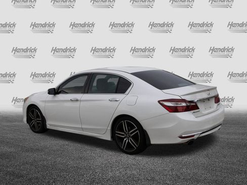 Used 2017 Honda Accord Sport image 7