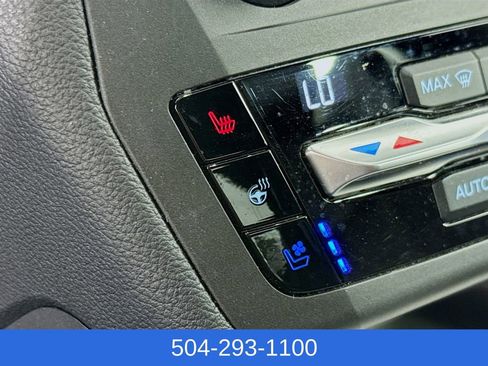 Used 2020 Ford Explorer Limited image 21