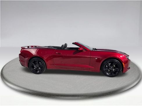 Used 2023 Chevrolet Camaro LT RWD image 7