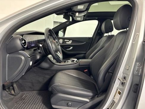 Used 2020 Mercedes-Benz E 350 4MATIC Sedan image 11
