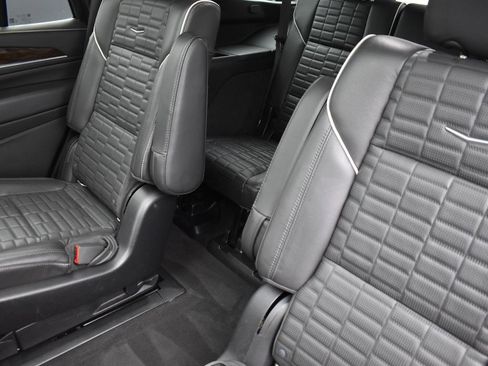 Used 2022 Cadillac Escalade Sport Platinum image 32