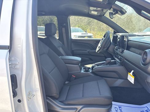 New 2026 Chevrolet Colorado W/T AWD/4WD image 23