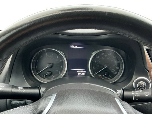 Used 2018 INFINITI Q50 Luxe image 10