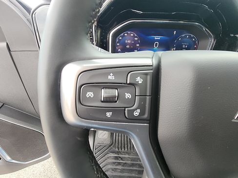 Used 2025 Chevrolet Silverado 2500 LT w/ Convenience Package image 19