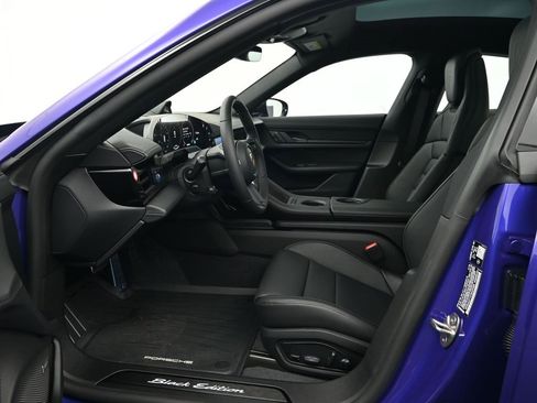 New 2026 Porsche Taycan image 4