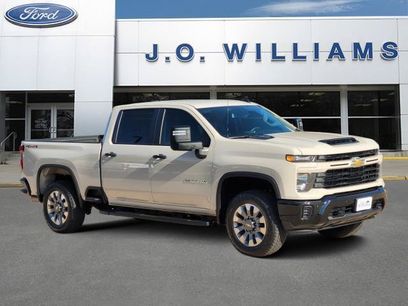 Used 2026 Chevrolet Silverado 2500 Custom w/ Custom Value Package