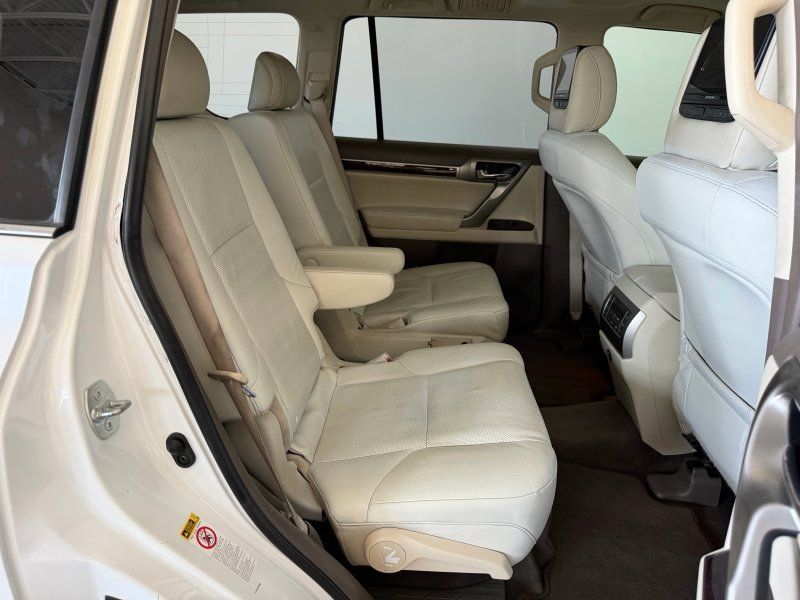 Used 2018 Lexus GX 460 Premium AWD/4WD image 18