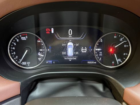 Used 2021 Buick Enclave Avenir w/ Avenir Technology Package image 18