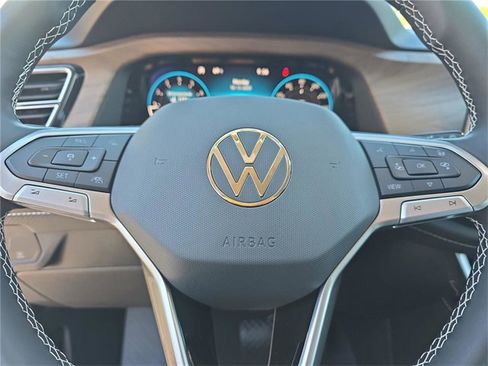 New 2026 Volkswagen Atlas SE image 24