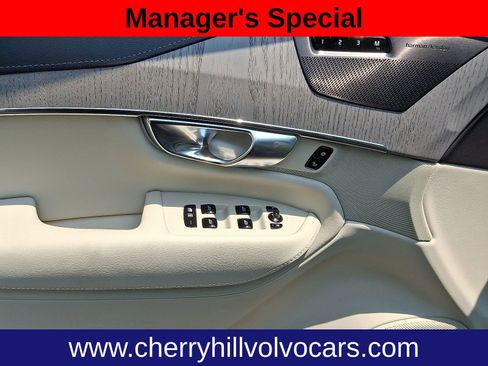 New 2025 Volvo XC90 T8 Ultra w/ Protection Package Premier image 12