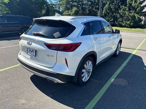 Used 2019 INFINITI QX50 Essential w/ Premium Heat Package AWD/4WD image 5