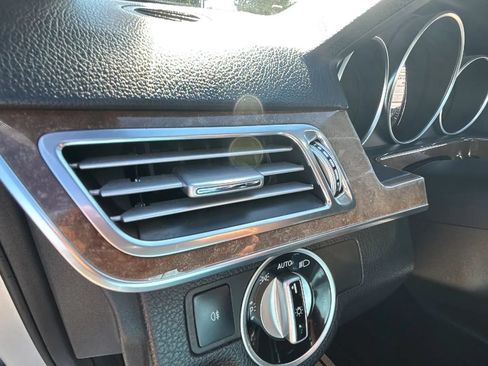 Used 2014 Mercedes-Benz E 350 Sedan image 23