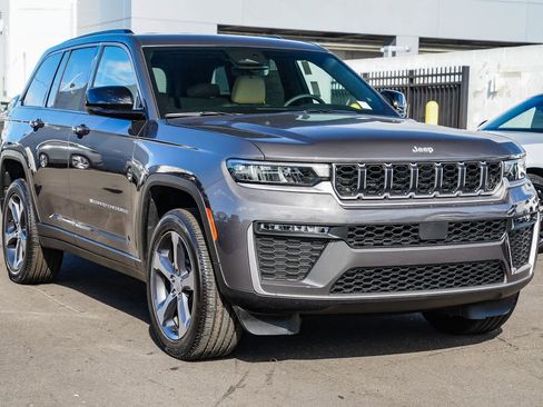 New 2026 Jeep Grand Cherokee Limited image 3