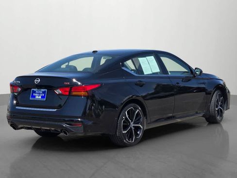 Used 2023 Nissan Altima 2.5 SR FWD image 6