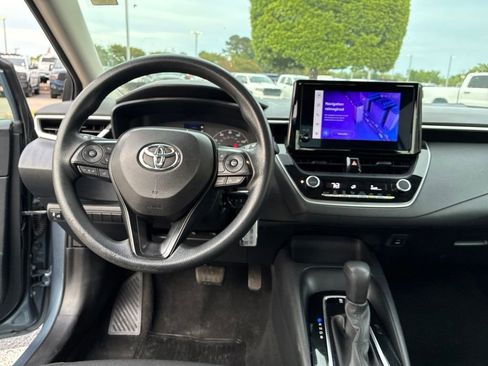 Used 2023 Toyota Corolla LE FWD image 25