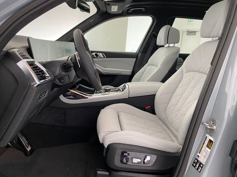 New 2026 BMW X7 xDrive40i w/ M Sport Package image 4