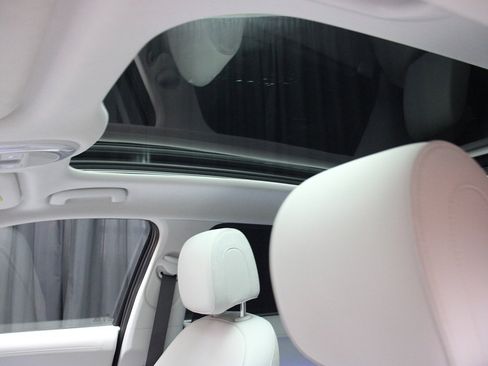 Used 2024 Hyundai Ioniq 5 Limited image 33