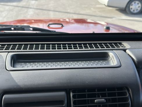 Used 2001 Jeep Wrangler Sport image 24