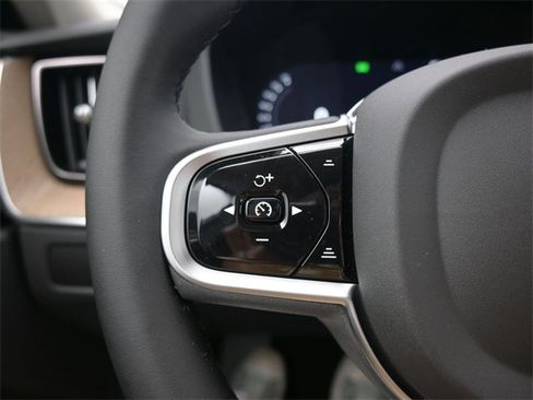 New 2026 Volvo XC60 B5 Plus w/ Protection Package Premier image 26